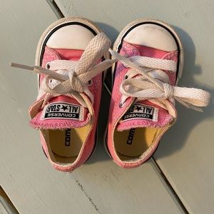 Converse girls